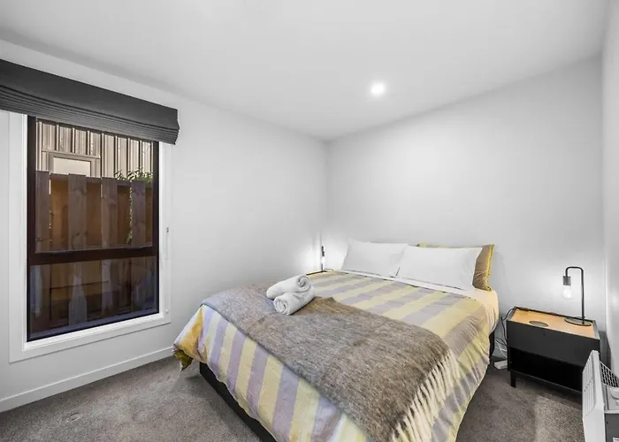 Holiday home 3 Bedroom Modern In Northlake Wanaka