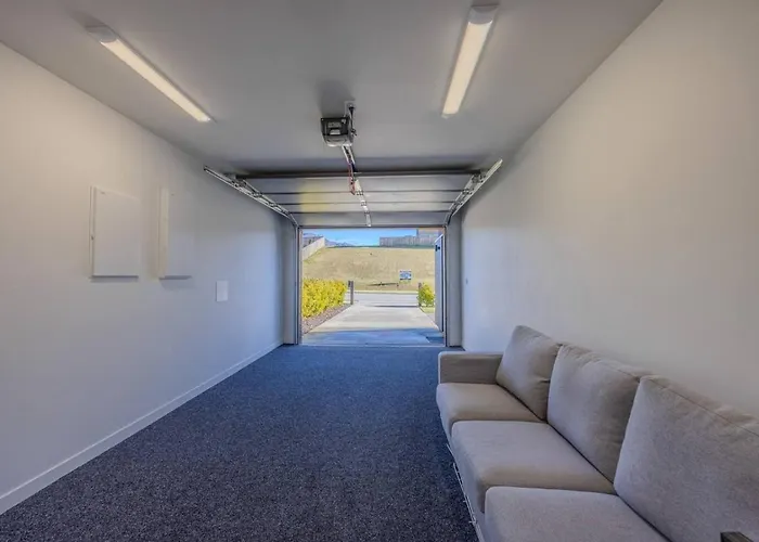 3 Bedroom Modern In Northlake Holiday home Wanaka